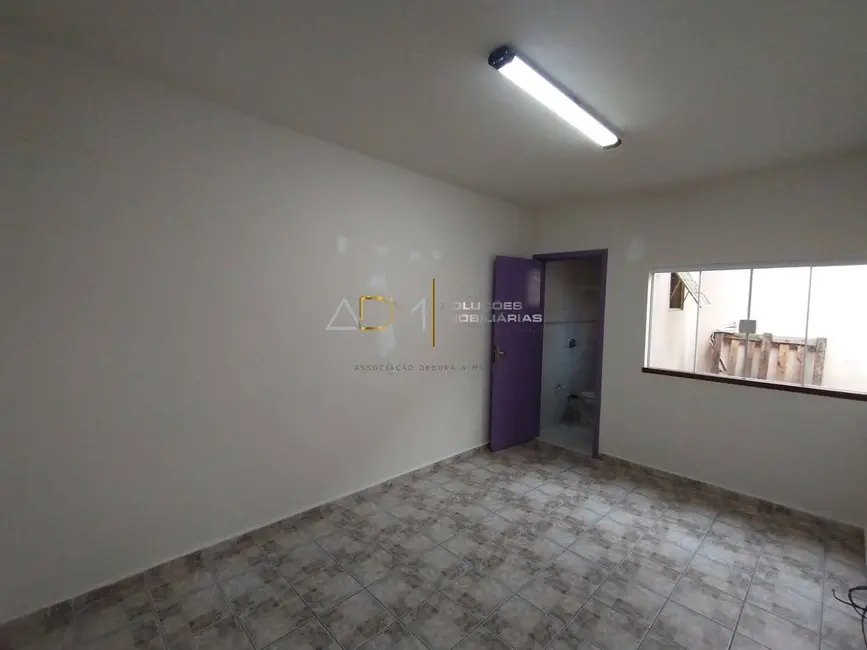 Foto 8 de Casa com 3 quartos à venda, 85m2 em Botucatu - SP