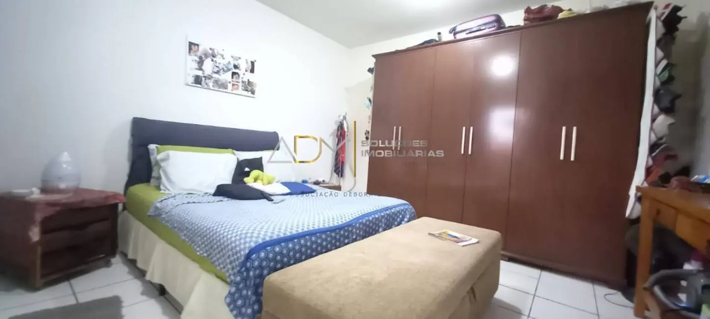 Foto 9 de Casa com 4 quartos à venda, 270m2 em Botucatu - SP