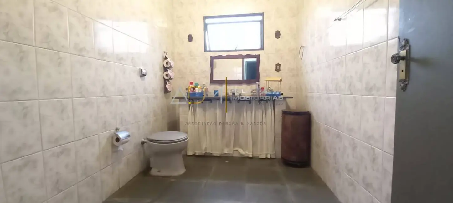 Foto 5 de Casa com 4 quartos à venda, 270m2 em Botucatu - SP