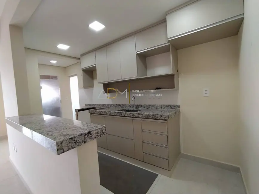 Foto 2 de Apartamento com 2 quartos à venda, 97m2 em Botucatu - SP