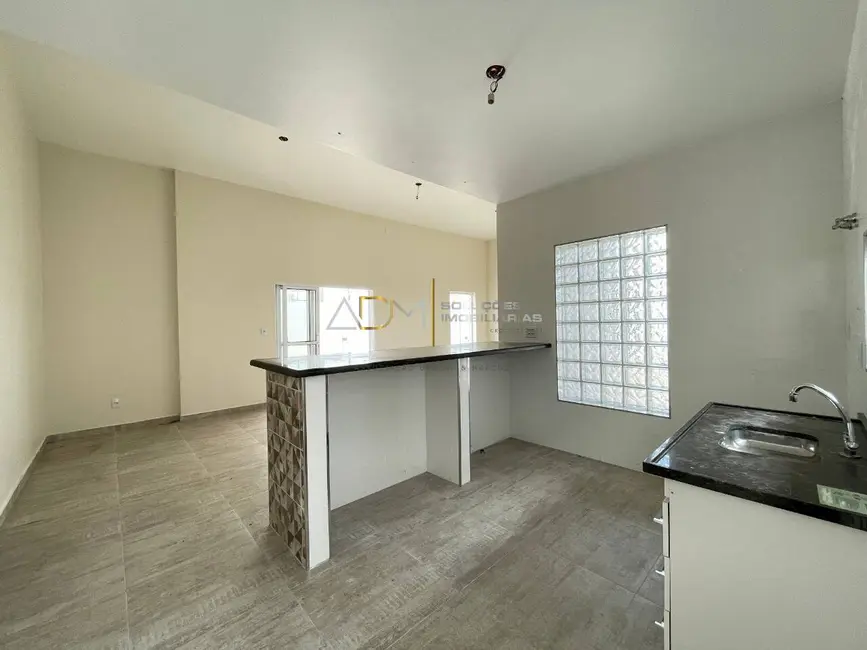 Foto 4 de Casa com 3 quartos à venda, 152m2 em Jardim Regina, Botucatu - SP