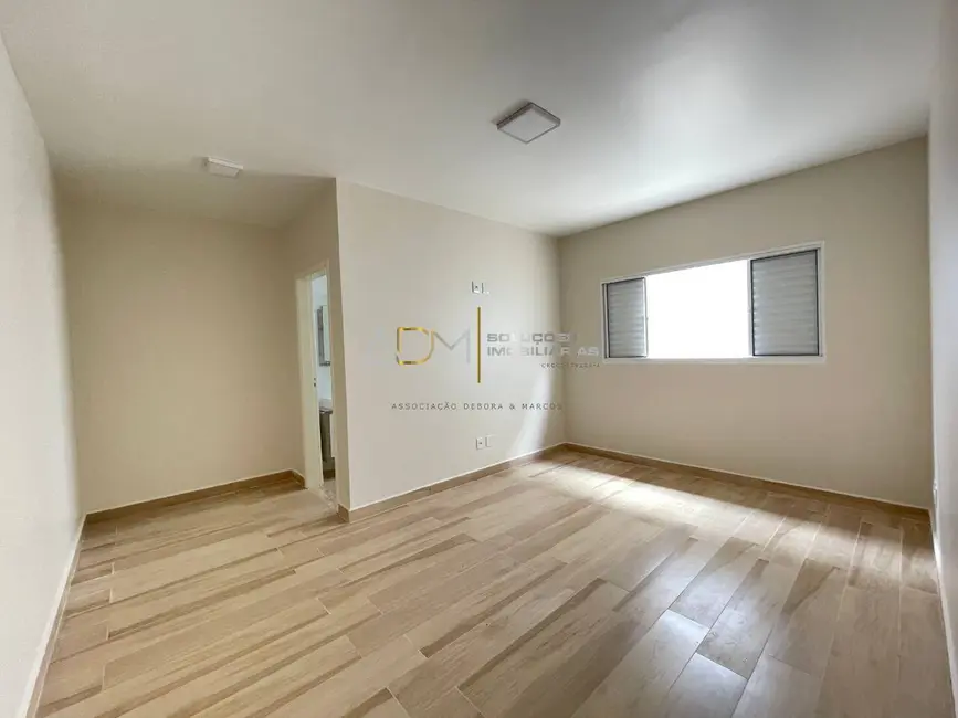 Foto 5 de Casa com 3 quartos à venda, 152m2 em Jardim Regina, Botucatu - SP