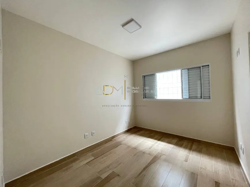 Foto 7 de Casa com 3 quartos à venda, 152m2 em Jardim Regina, Botucatu - SP