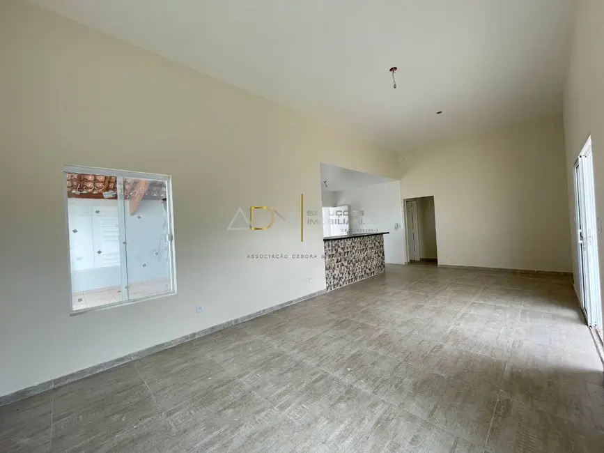 Foto 3 de Casa com 3 quartos à venda, 152m2 em Jardim Regina, Botucatu - SP