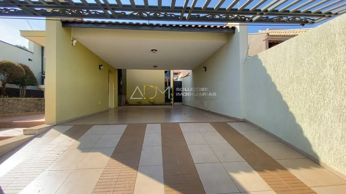 Foto 3 de Casa com 5 quartos à venda, 600m2 em Vila Maria, Botucatu - SP