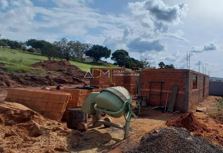 Foto 2 de Casa com 2 quartos à venda, 80m2 em Jardim Flamboyant, Botucatu - SP