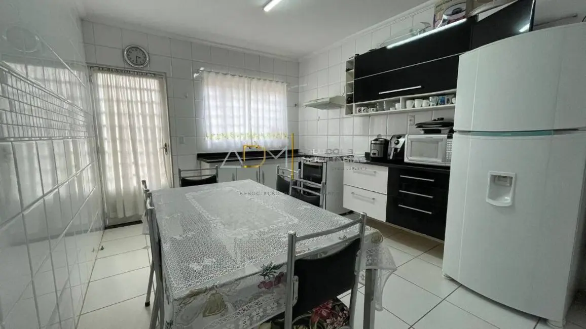 Foto 4 de Sobrado com 3 quartos à venda, 125m2 em Altos do Paraíso, Botucatu - SP