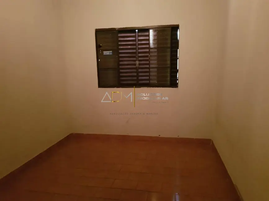 Foto 4 de Casa com 3 quartos à venda, 108m2 em Botucatu - SP
