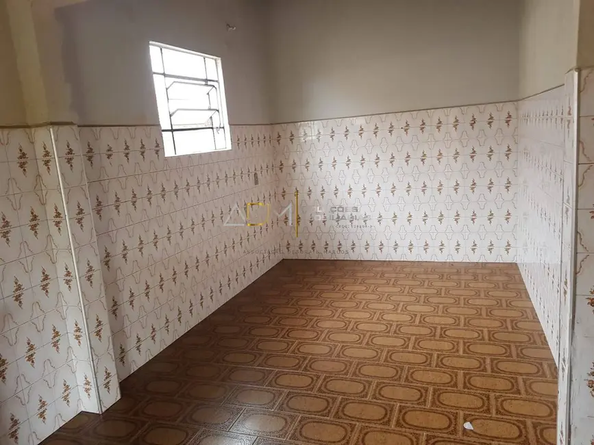 Foto 1 de Casa com 3 quartos à venda, 108m2 em Botucatu - SP
