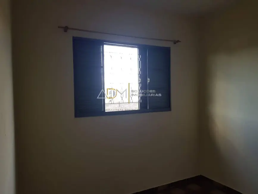 Foto 3 de Casa com 2 quartos à venda e para alugar, 91m2 em Vila Cidade Jardim, Botucatu - SP