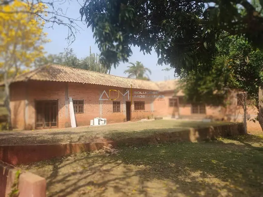 Foto 3 de Chácara com 3 quartos à venda, 350m2 em Botucatu - SP