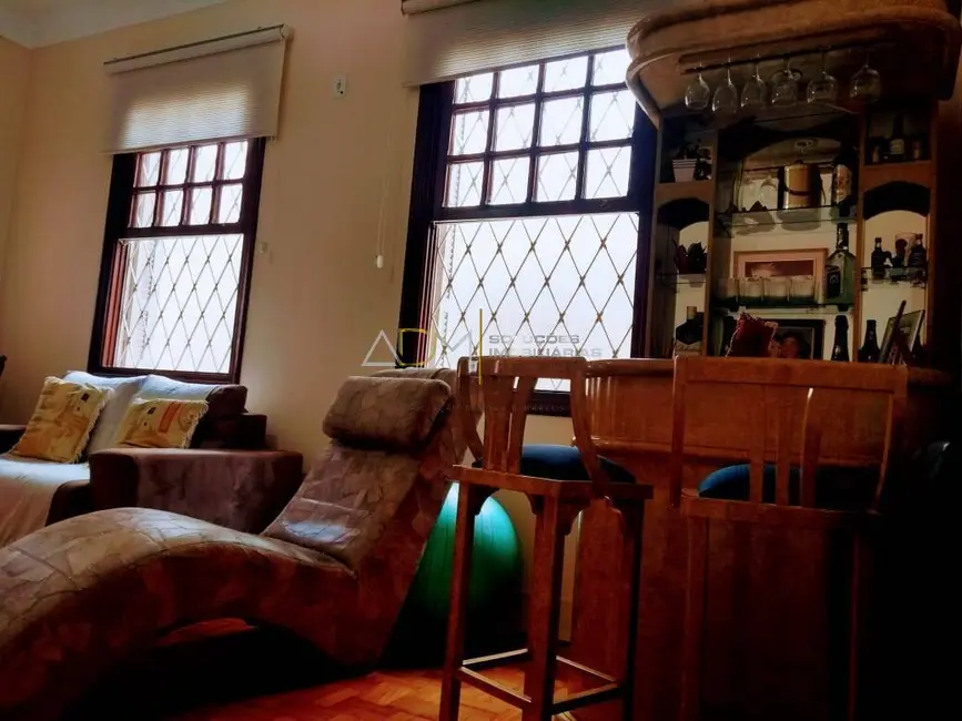 Foto 2 de Casa com 3 quartos à venda, 156m2 em Centro, Botucatu - SP