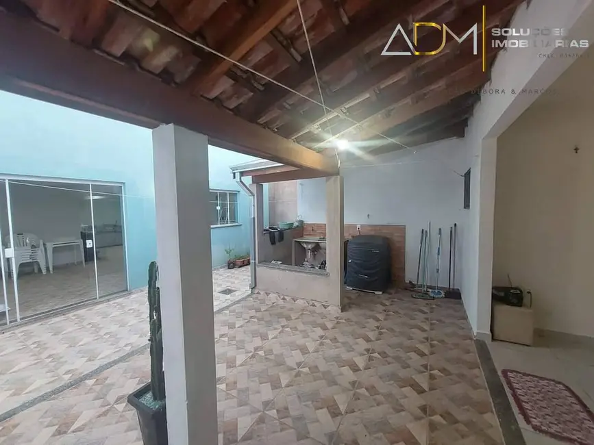 Foto 3 de Casa com 3 quartos à venda, 220m2 em Jardim Paraíso, Botucatu - SP