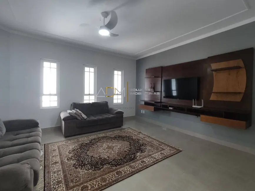 Foto 3 de Casa com 3 quartos à venda, 170m2 em Jardim Cambuí, Botucatu - SP