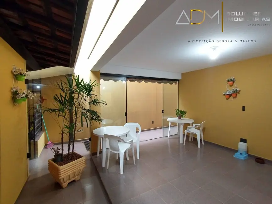 Foto 3 de Casa com 4 quartos à venda, 530m2 em Jardim Paraíso, Botucatu - SP