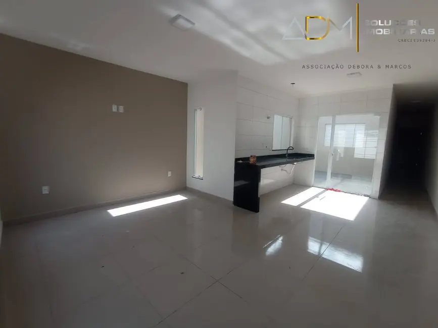 Foto 3 de Casa com 2 quartos à venda, 76m2 em Jardim Itamarati, Botucatu - SP