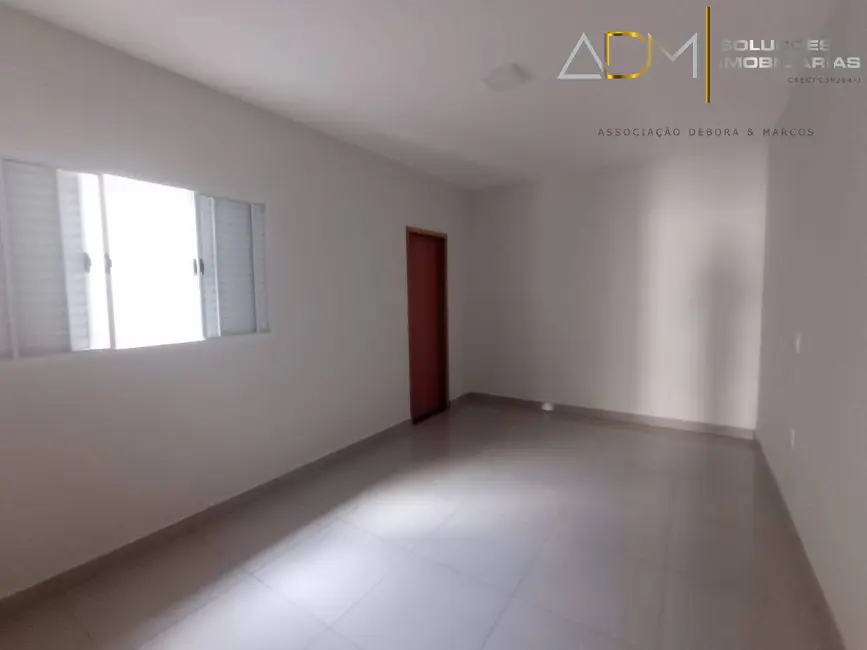 Foto 4 de Casa com 2 quartos à venda, 76m2 em Jardim Itamarati, Botucatu - SP