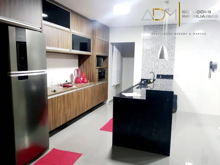 Foto 6 de Sobrado com 4 quartos à venda, 244m2 em Pardinho - SP