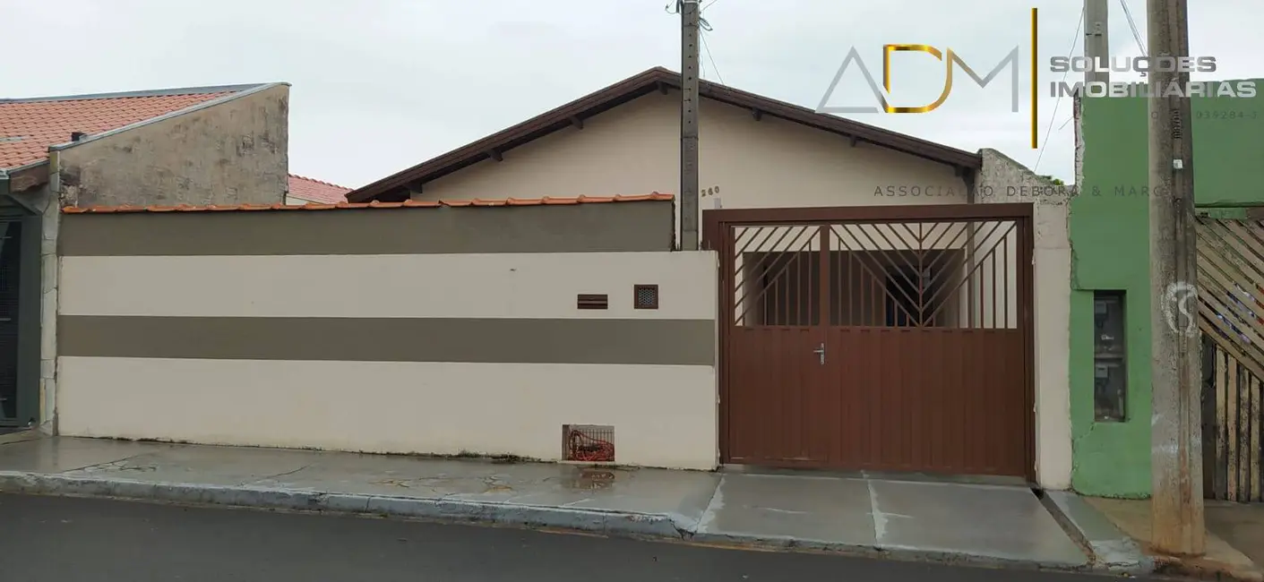 Foto 1 de Casa com 3 quartos à venda, 109m2 em Botucatu - SP