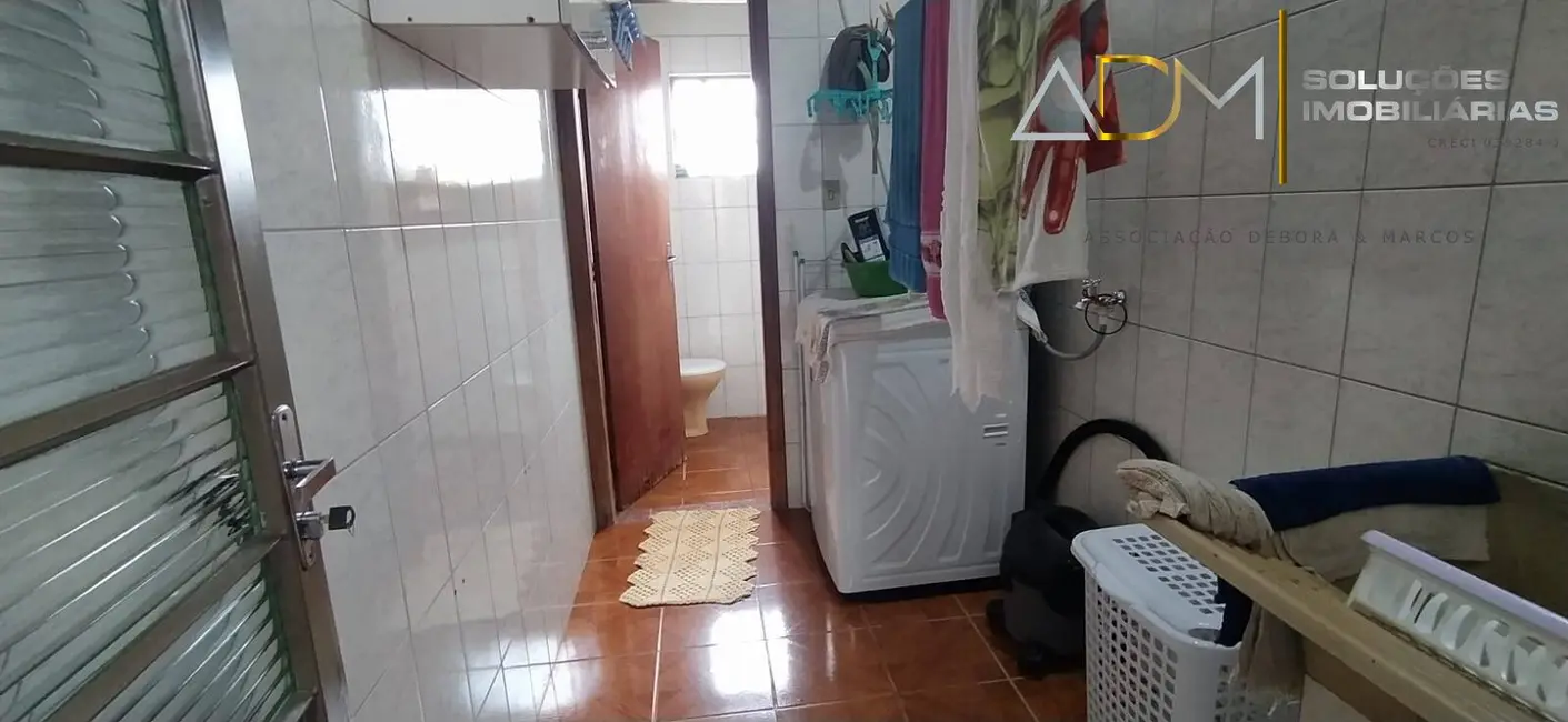 Foto 8 de Casa com 3 quartos à venda, 109m2 em Botucatu - SP