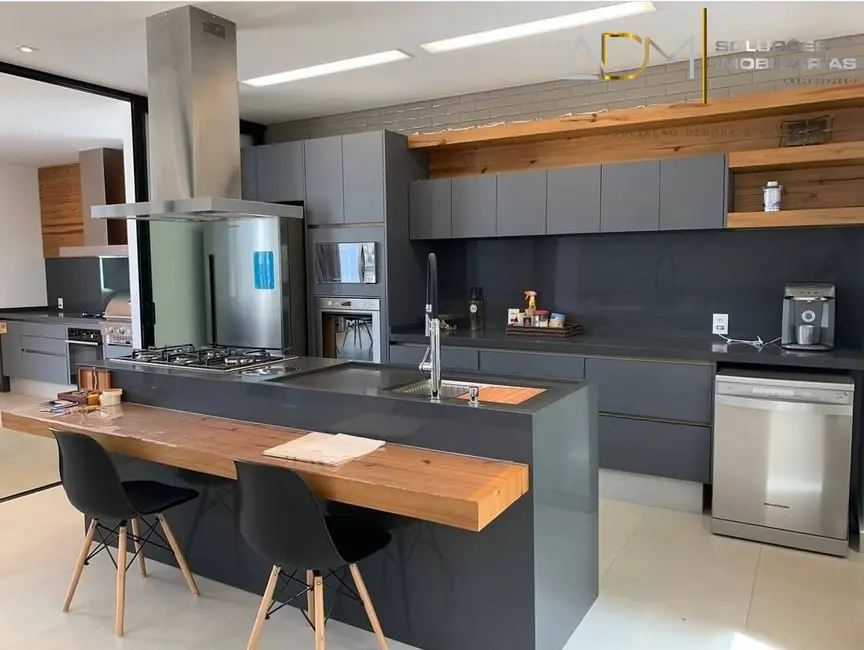 Foto 5 de Casa com 3 quartos à venda, 775m2 em Sociedade Hípica de Botucatu, Botucatu - SP