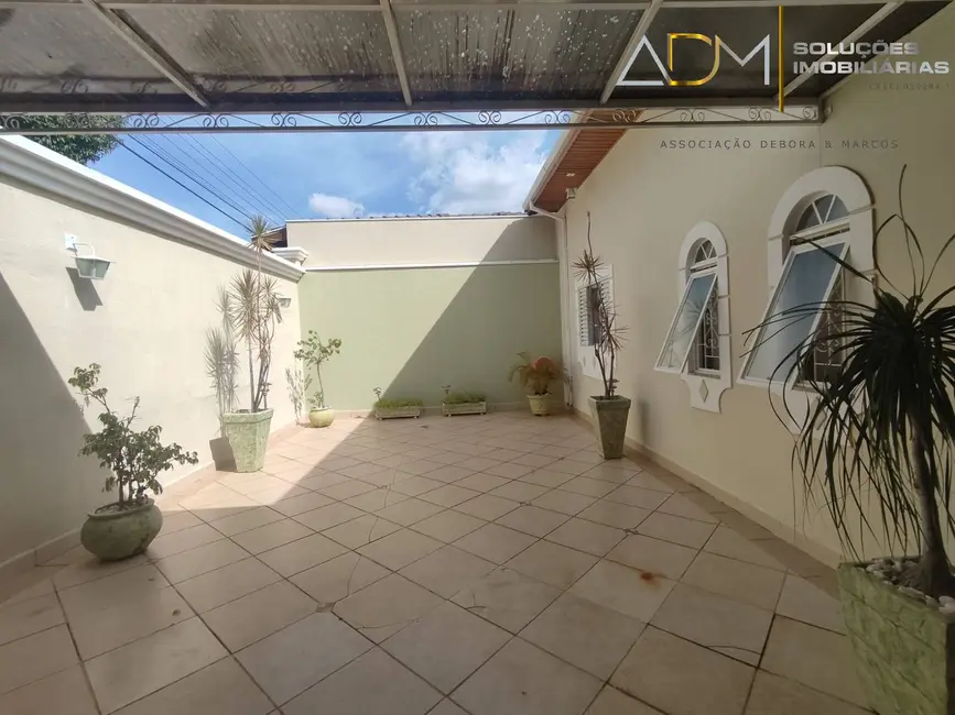 Foto 5 de Casa com 2 quartos à venda, 188m2 em Botucatu - SP