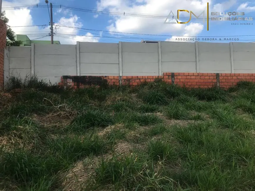 Foto 1 de Terreno / Lote à venda, 500m2 em Jardim Itália, Botucatu - SP