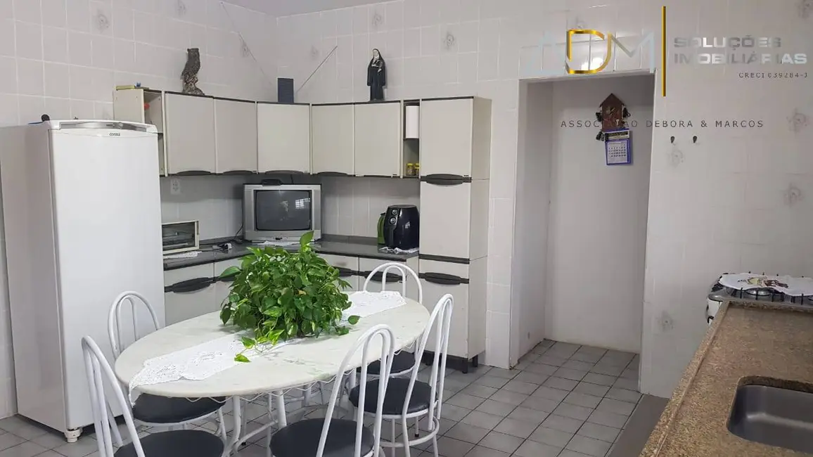 Foto 4 de Casa com 3 quartos à venda, 165m2 em Vila São Lúcio, Botucatu - SP