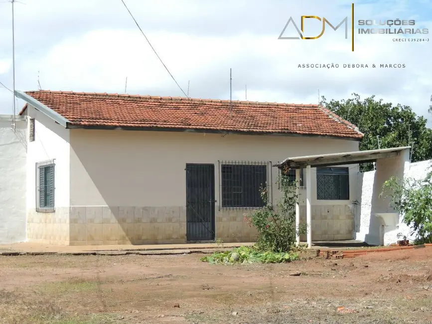 Foto 2 de Casa com 1 quarto à venda, 53m2 em Jardim Flamboyant, Botucatu - SP