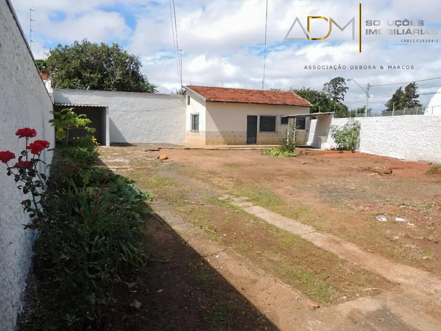 Foto 1 de Casa com 1 quarto à venda, 53m2 em Jardim Flamboyant, Botucatu - SP
