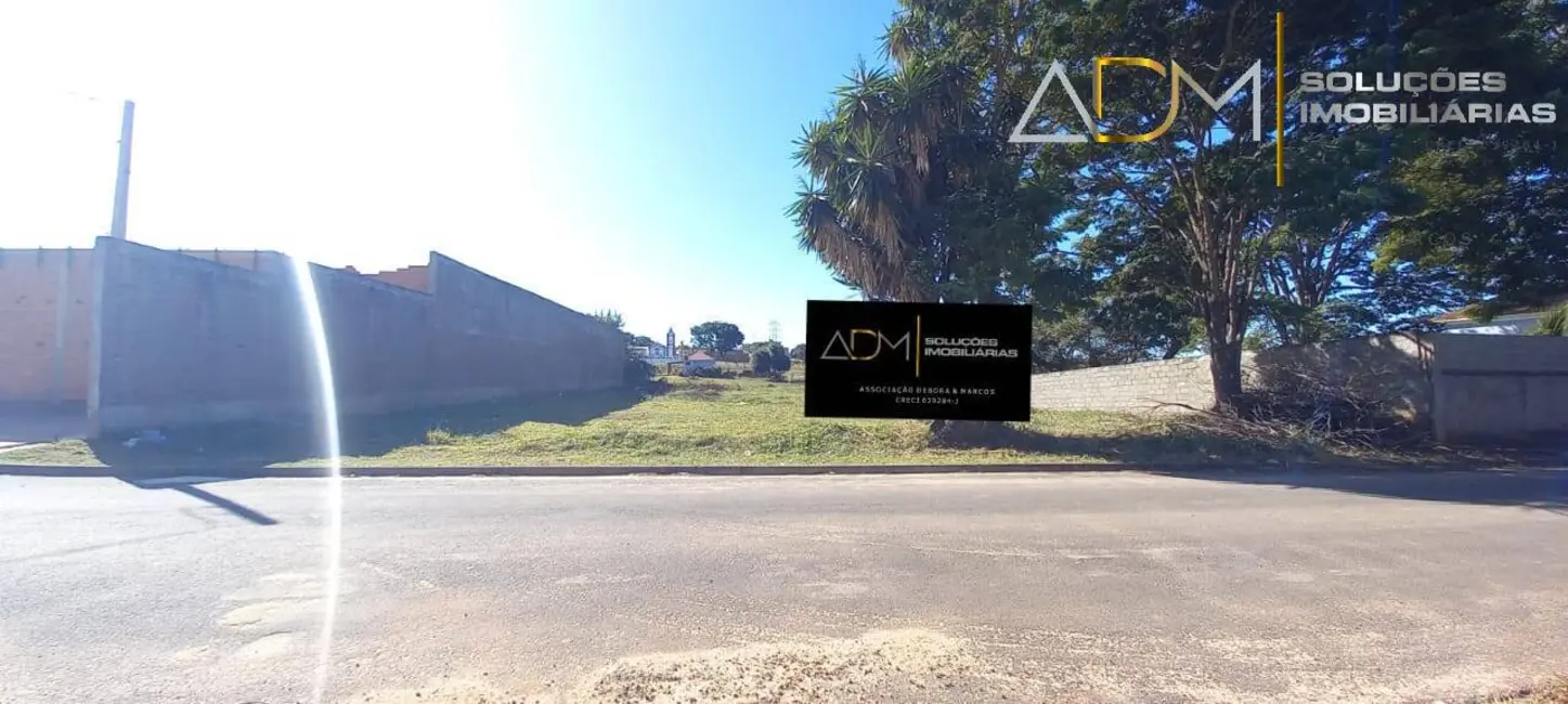 Foto 3 de Terreno / Lote à venda, 1400m2 em Alto, Botucatu - SP