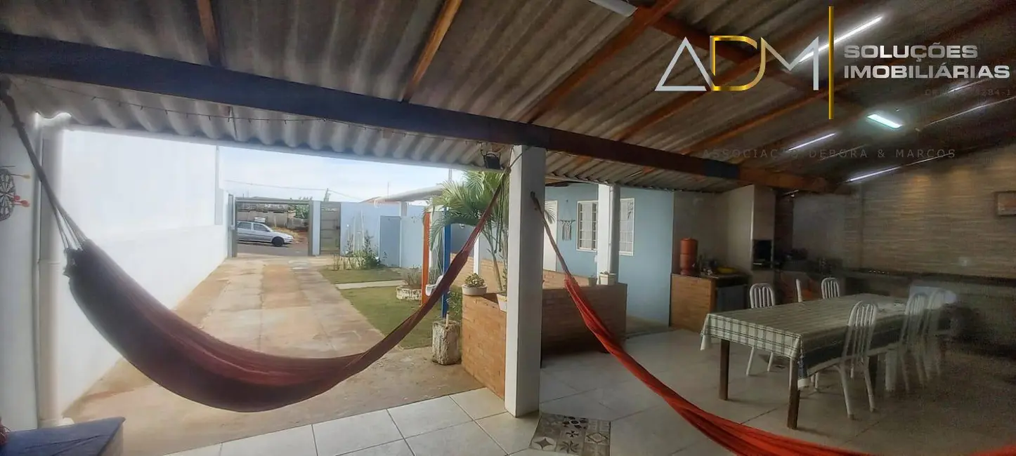 Foto 3 de Casa com 3 quartos à venda, 250m2 em Botucatu - SP