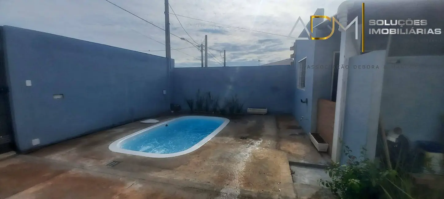 Foto 2 de Casa com 3 quartos à venda, 250m2 em Botucatu - SP