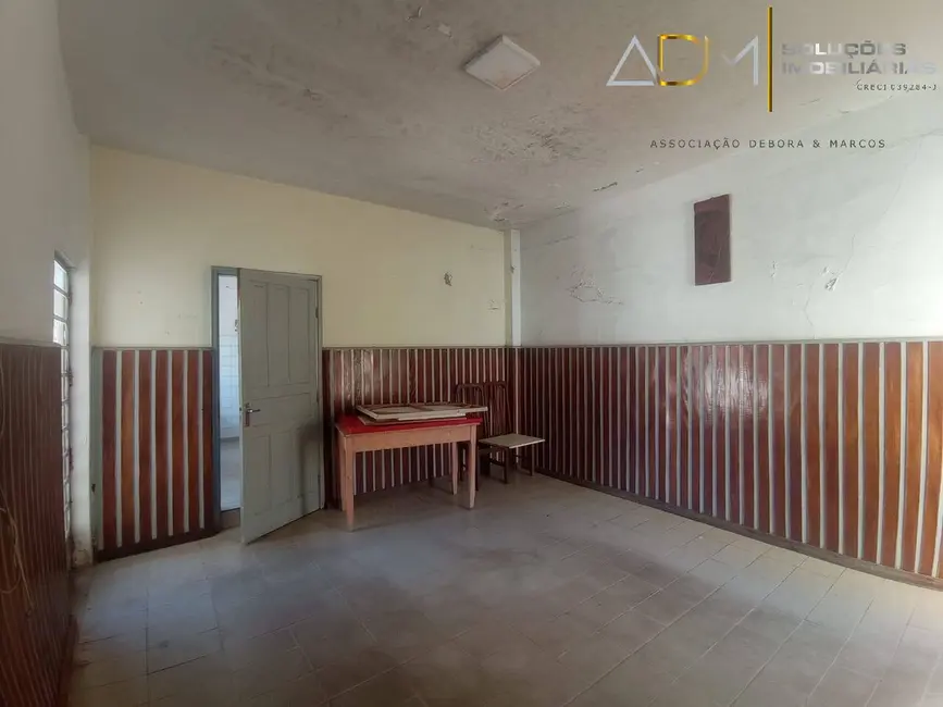 Foto 8 de Casa com 3 quartos para alugar, 360m2 em Vila Nogueira, Botucatu - SP