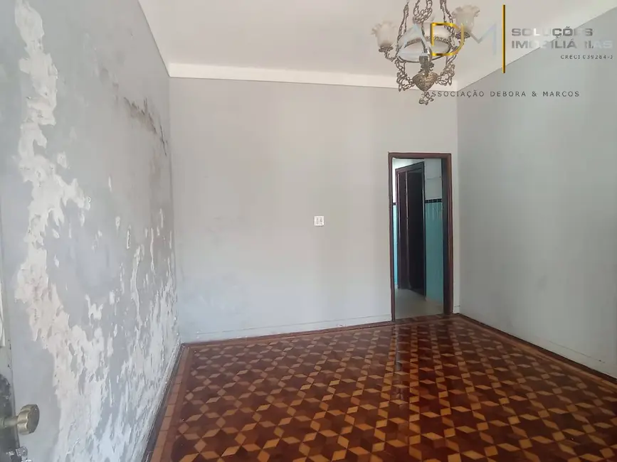 Foto 1 de Casa com 3 quartos para alugar, 360m2 em Vila Nogueira, Botucatu - SP