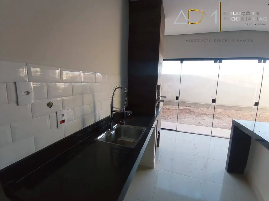 Foto 3 de Casa com 3 quartos à venda, 151m2 em Jardim Cambuí, Botucatu - SP