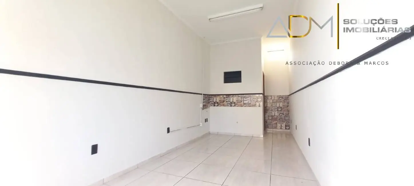 Foto 2 de Casa com 2 quartos à venda, 100m2 em Vila Carmelo, Botucatu - SP