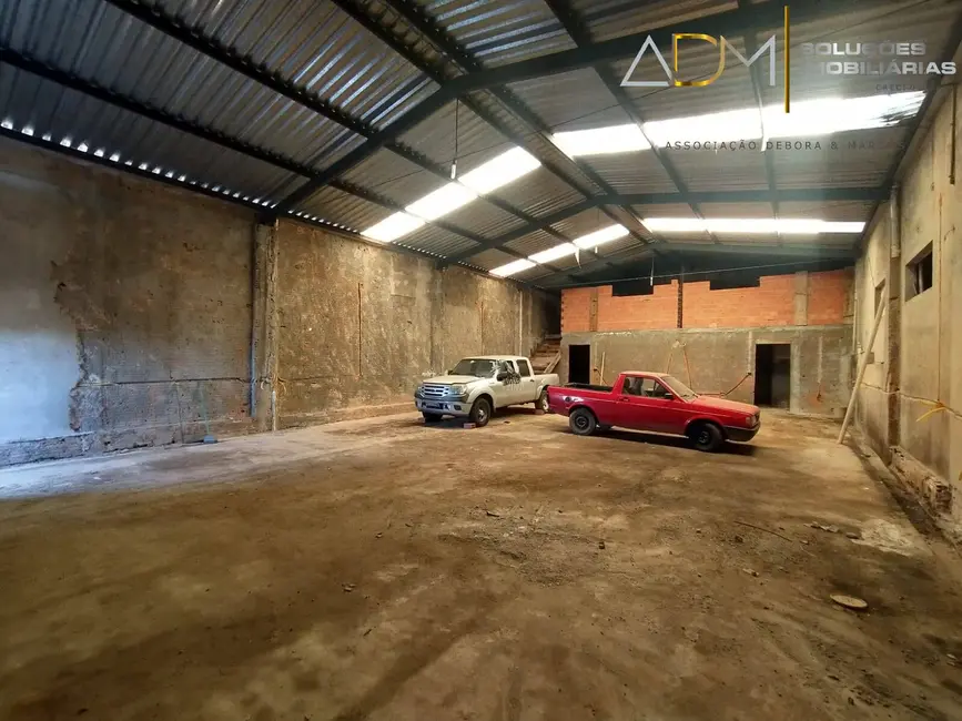 Foto 1 de Sala Comercial à venda, 250m2 em Pardinho - SP