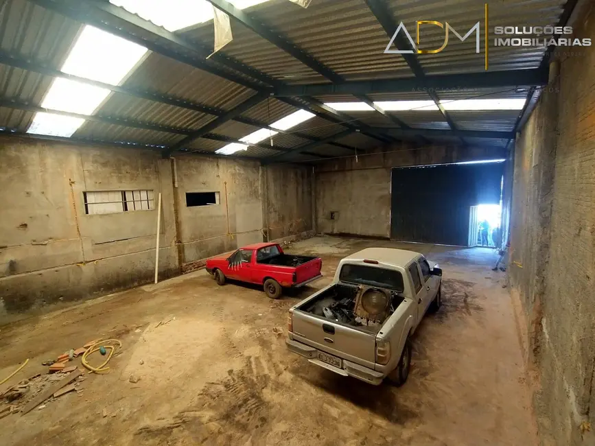 Foto 5 de Sala Comercial à venda, 250m2 em Pardinho - SP