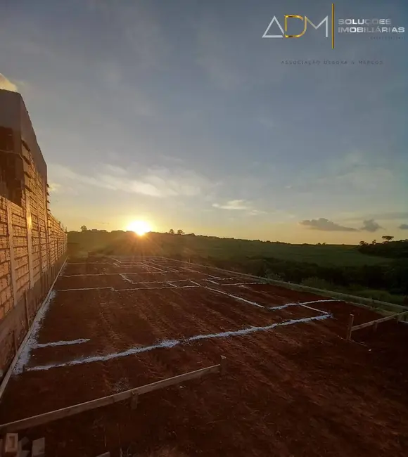 Foto 4 de Casa com 4 quartos à venda, 223m2 em Villas Paraíso, Botucatu - SP