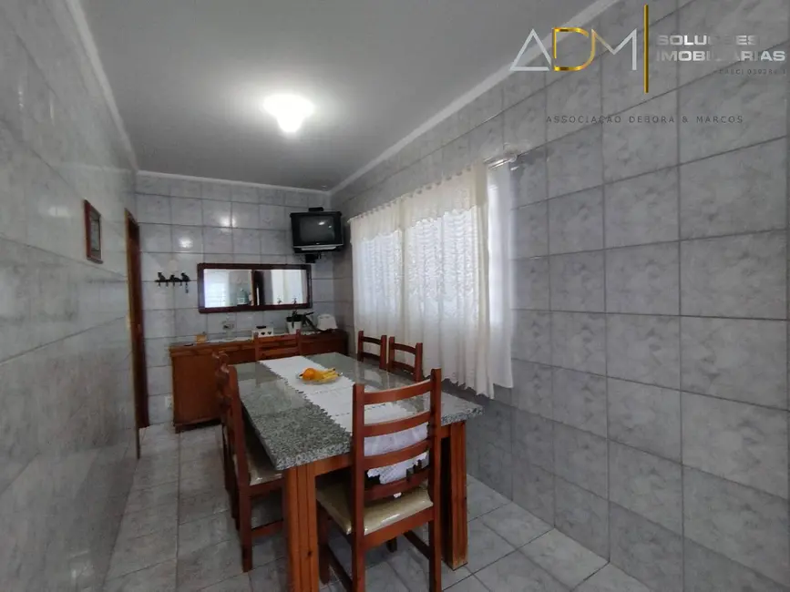 Foto 4 de Casa com 3 quartos à venda, 161m2 em Vila Antártica, Botucatu - SP