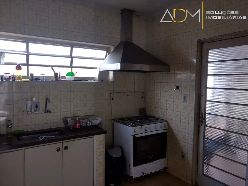 Foto 6 de Casa com 3 quartos à venda, 261m2 em Centro, Botucatu - SP