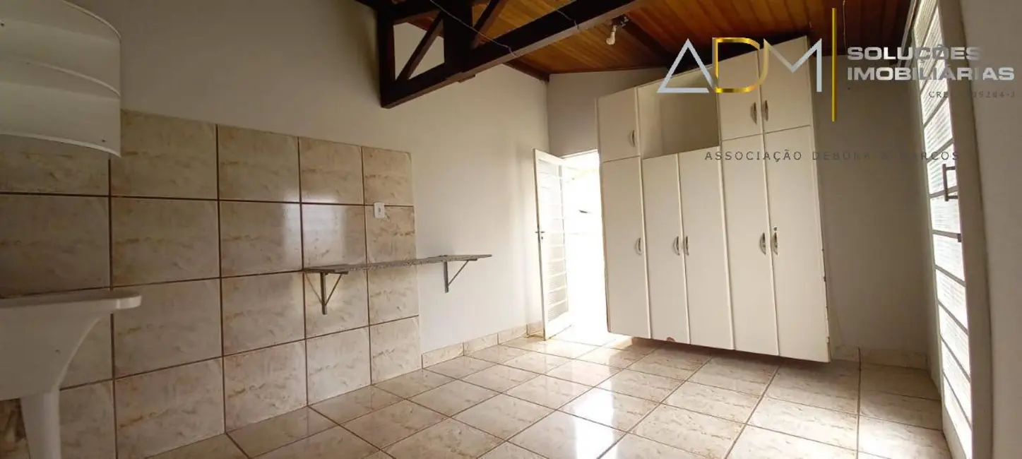 Foto 6 de Casa com 4 quartos à venda, 306m2 em Jardim Paraíso, Botucatu - SP