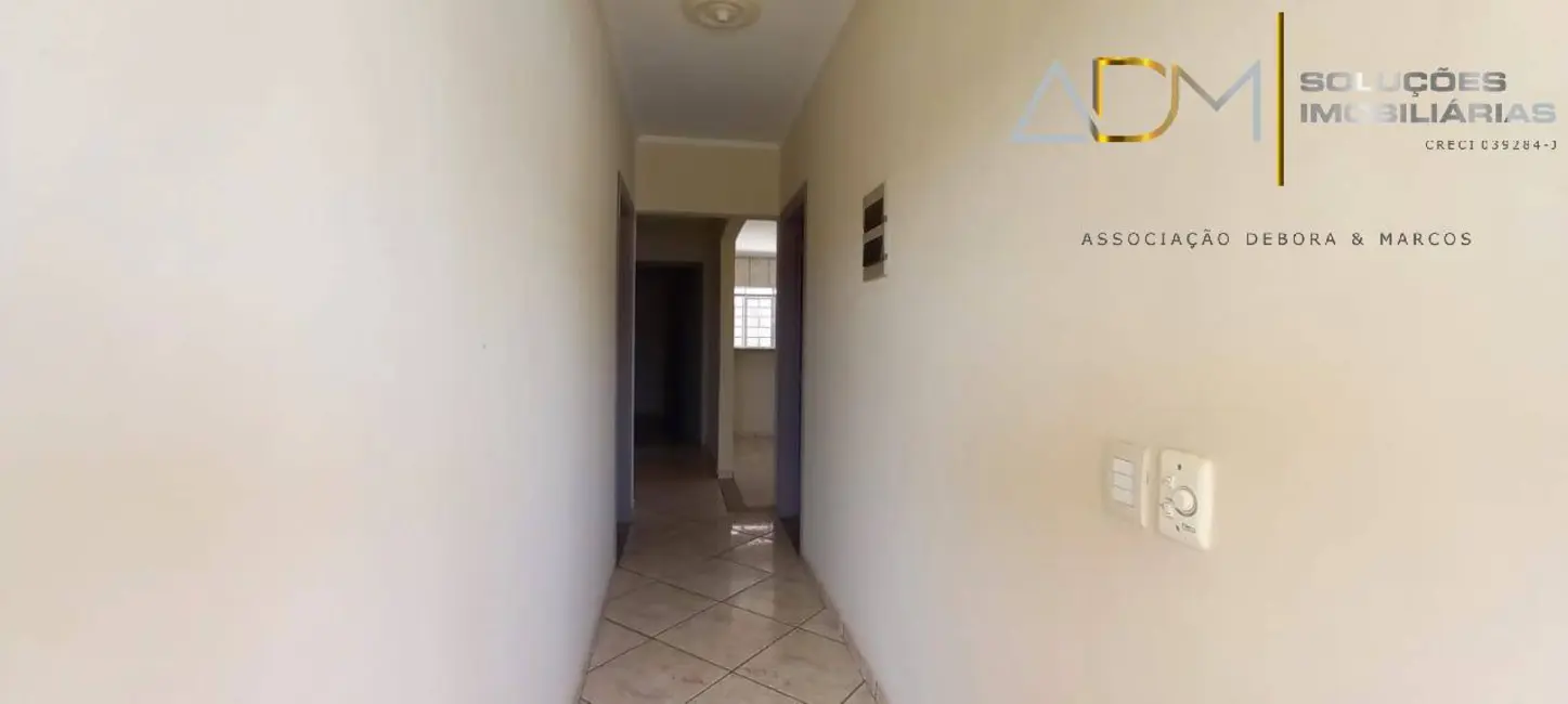 Casa com 3 quartos à venda, 160m2 em Jardim Continental, Botucatu - SP - imagem 5 Foto 5 de Casa com 3 quartos à venda, 160m2 em Jardim Continental, Botucatu - SP
