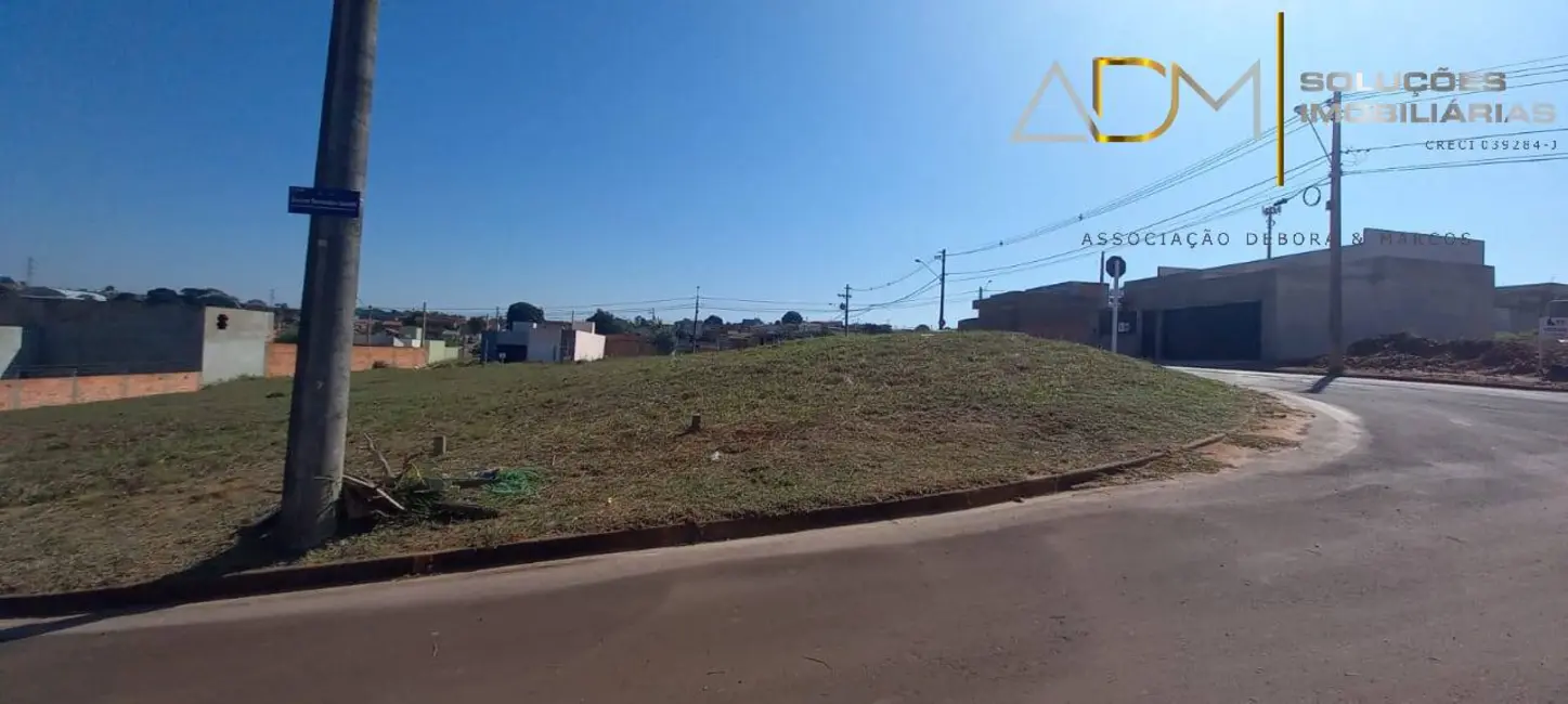 Foto 4 de Terreno / Lote à venda, 283m2 em Lívia I, Botucatu - SP