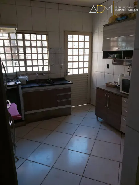 Foto 4 de Casa com 3 quartos à venda, 100m2 em Loteamento Jardim Eldorado, Botucatu - SP