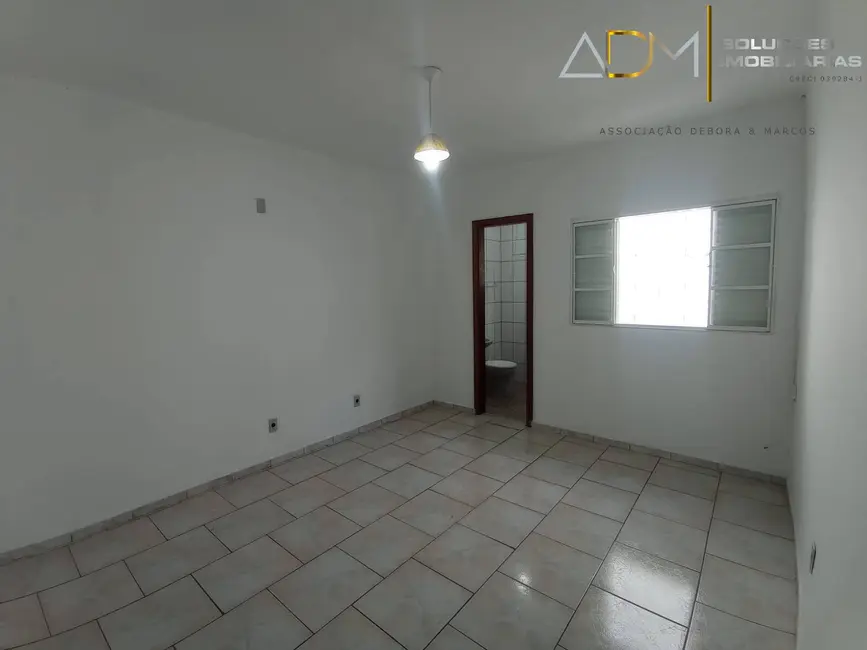 Foto 9 de Casa com 2 quartos à venda, 69m2 em Vila Paulista, Botucatu - SP