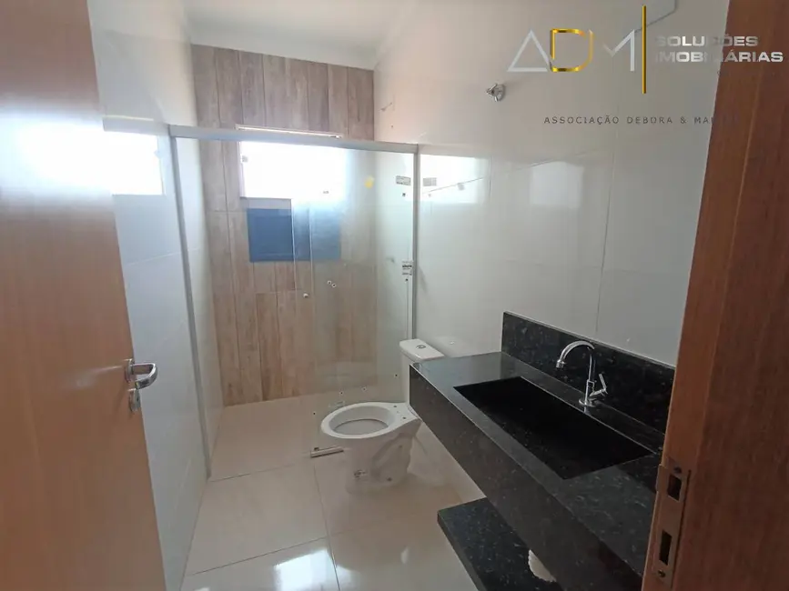 Foto 9 de Sobrado com 2 quartos à venda, 124m2 em Jardim Ypê, Botucatu - SP