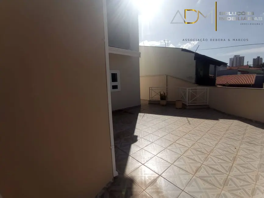 Foto 3 de Sobrado com 3 quartos à venda, 230m2 em Jardim Paraíso, Botucatu - SP