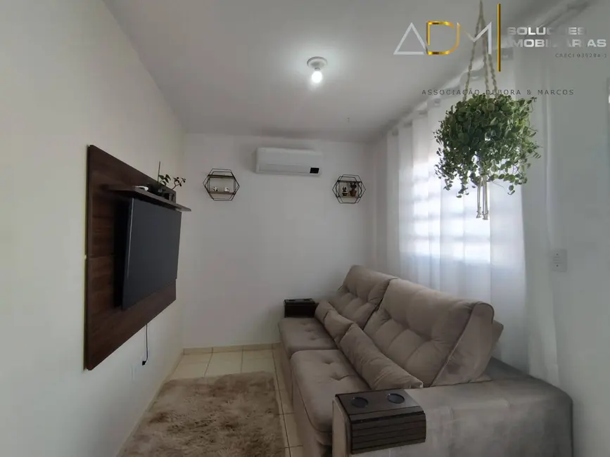 Foto 7 de Casa com 2 quartos à venda, 44m2 em Botucatu - SP